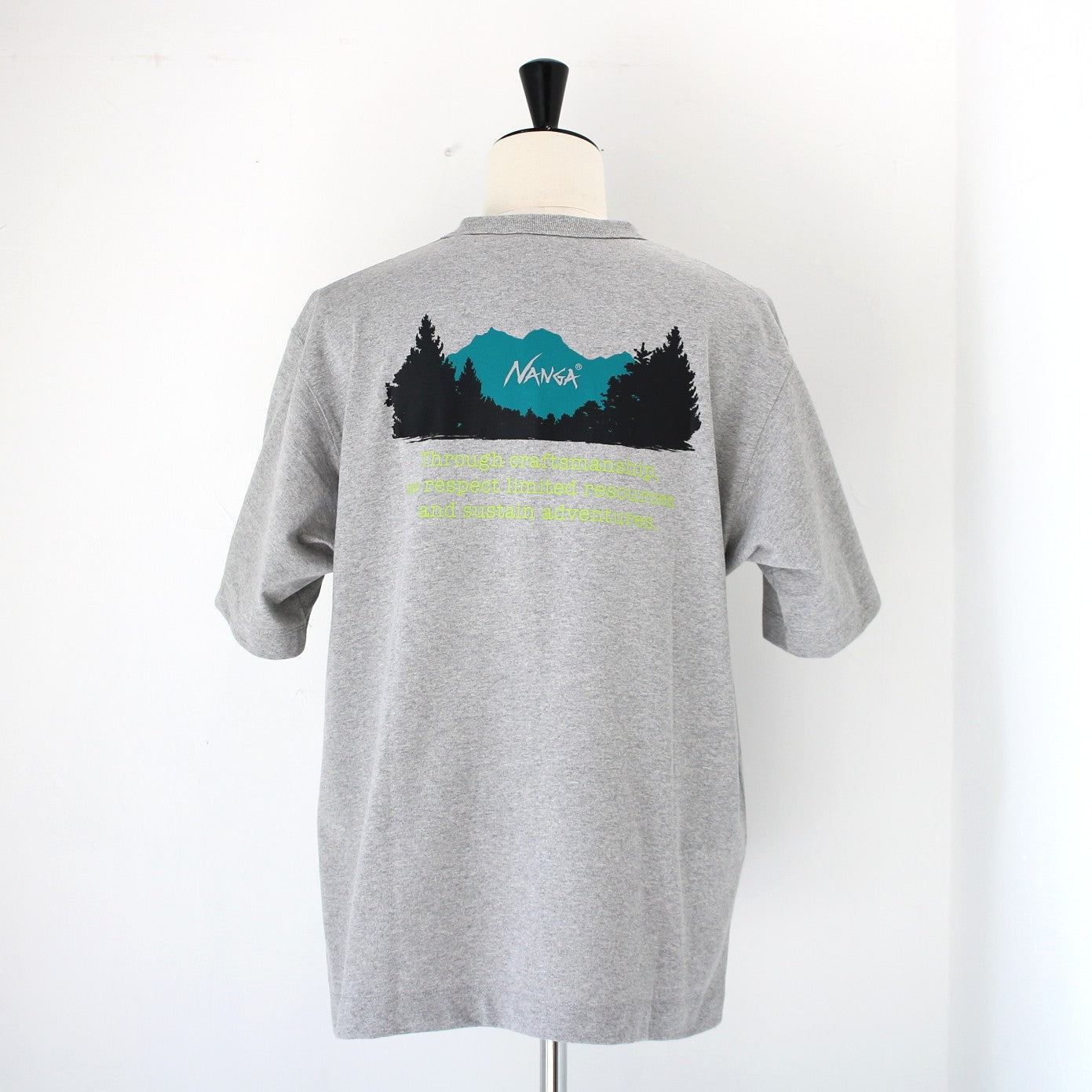 NANGA Through Craftsmanship TEE(ナンガスルークラフトマンシップTシャツ)