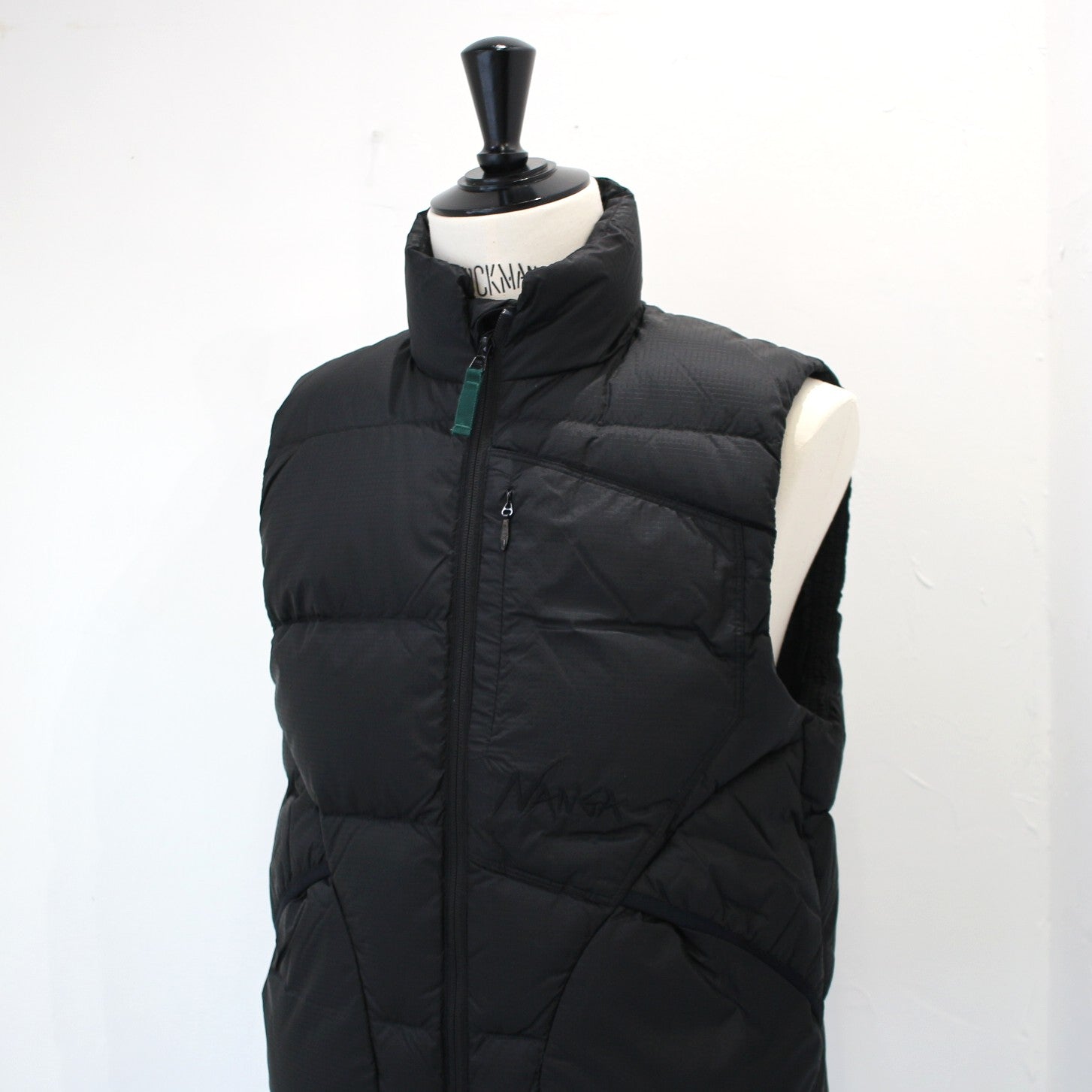 NANGA ナンガ マゼノリッジベスト ブラック　XXL ダウンベスト NANGA ナンガ マゼノリッジベスト ブラック XXL ダウンベスト ナンガ